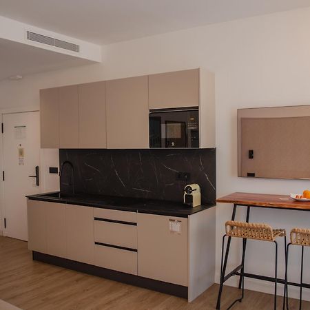 Demetrio By Alma Suites Valencia Exterior photo
