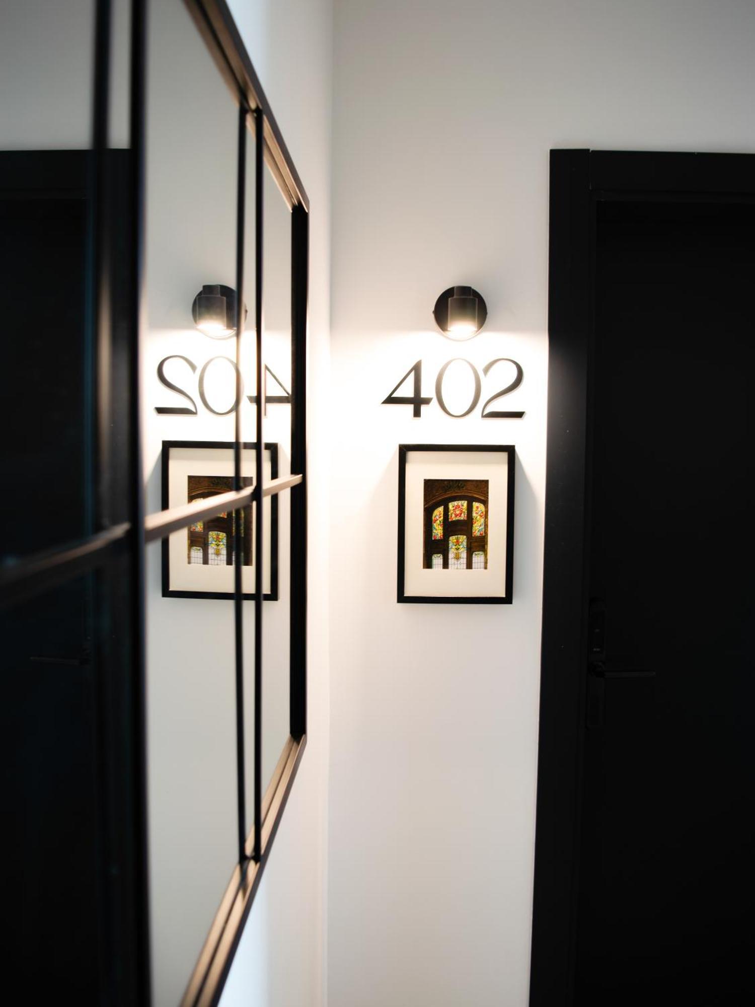 Demetrio By Alma Suites Valencia Exterior photo
