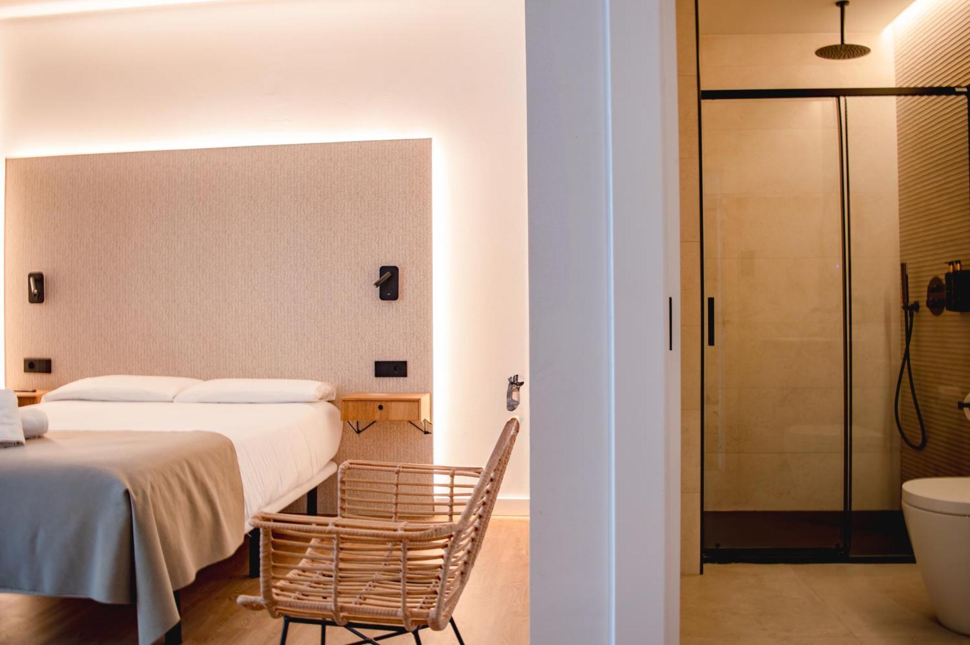 Demetrio By Alma Suites Valencia Exterior photo