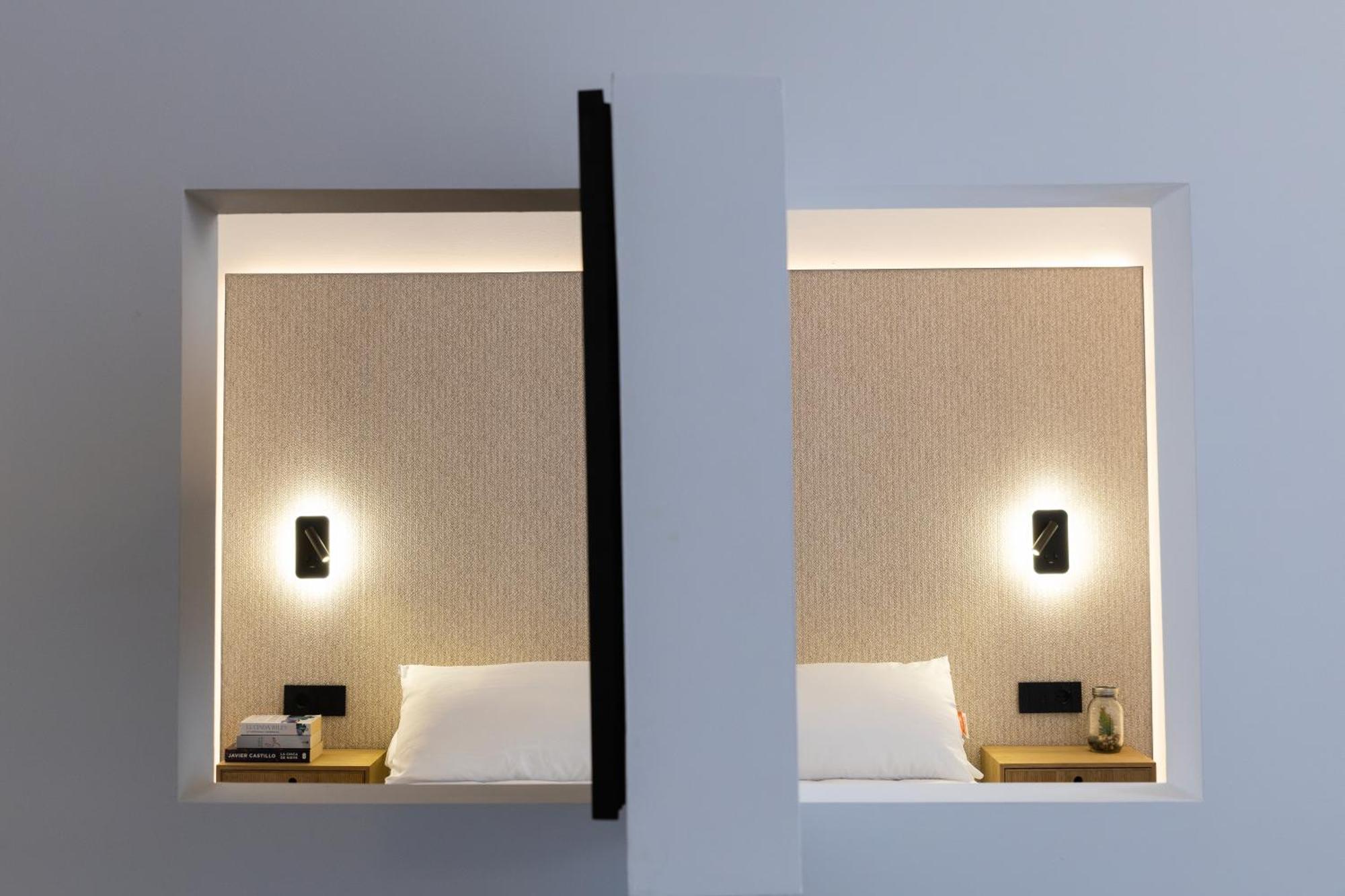 Demetrio By Alma Suites Valencia Exterior photo