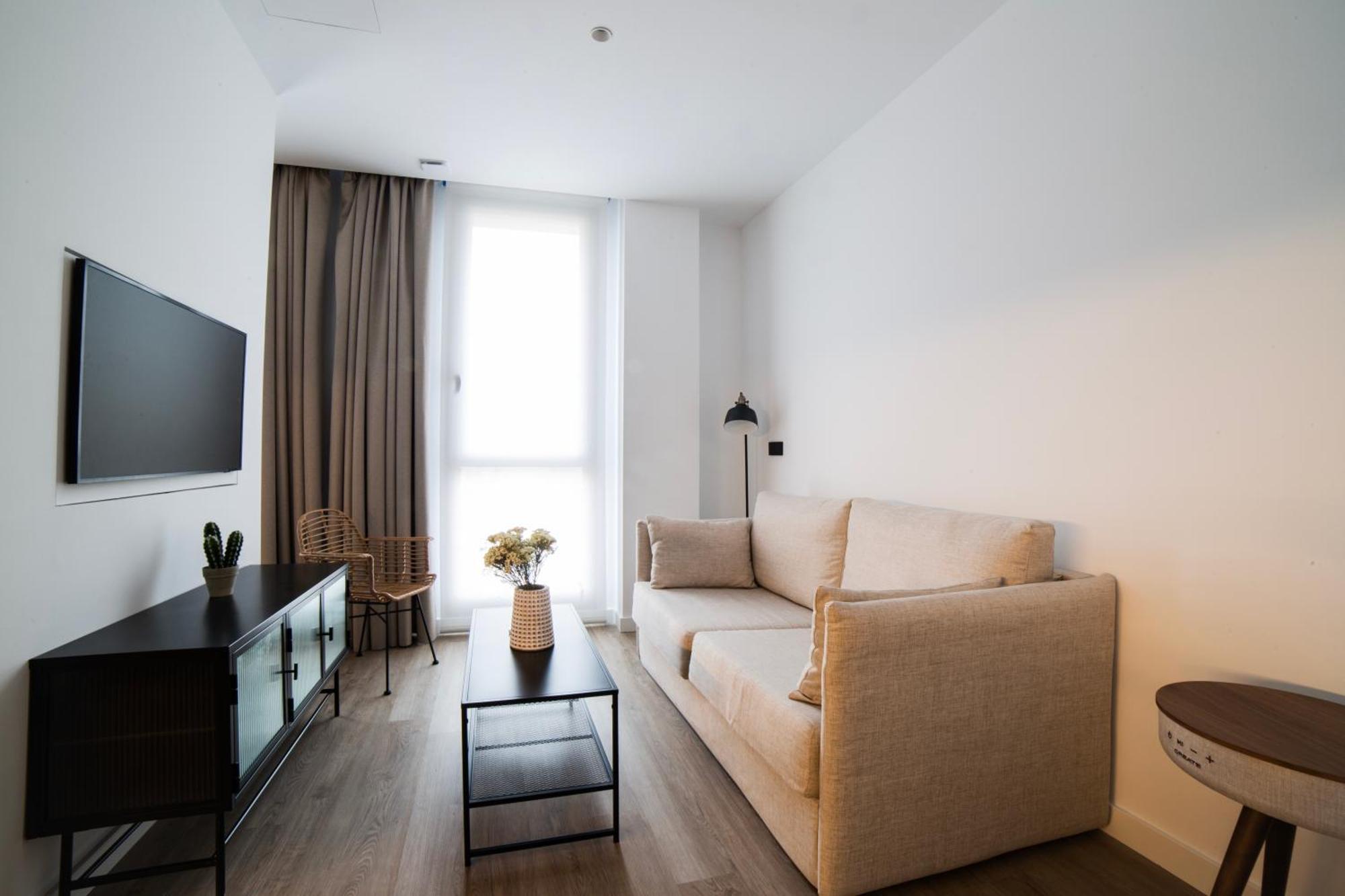 Demetrio By Alma Suites Valencia Exterior photo